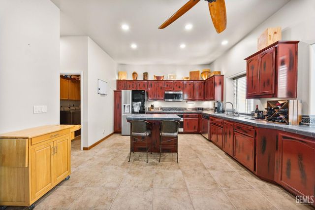 13101 Meacham Road, Bakersfield, CA 93314