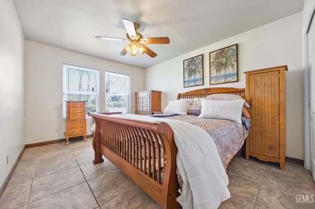 13101 Meacham Road, Bakersfield, CA 93314