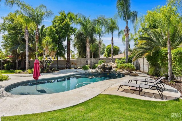 13101 Meacham Road, Bakersfield, CA 93314