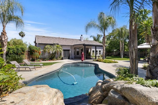 13101 Meacham Road, Bakersfield, CA 93314