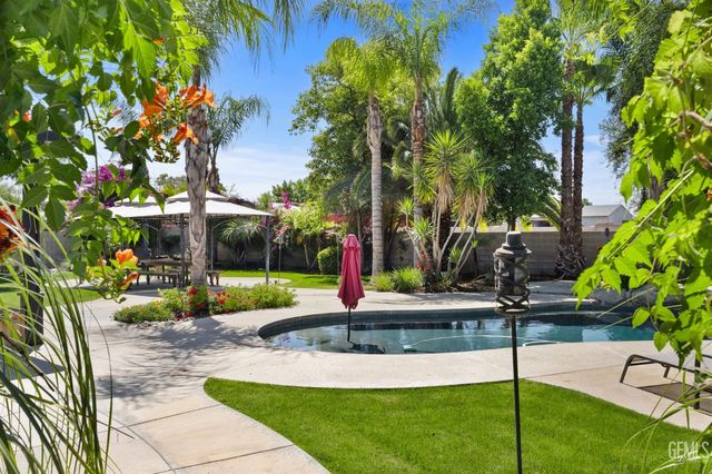 13101 Meacham Road, Bakersfield, CA 93314
