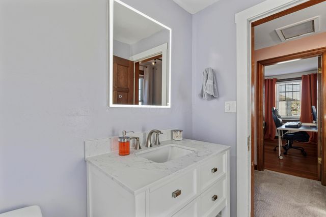 570 Wiltshire Road, Columbus, OH 43204