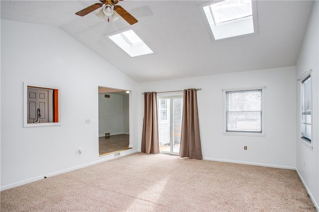 207 Valiant Drive, Henrietta, NY 14623