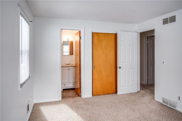 207 Valiant Drive, Henrietta, NY 14623