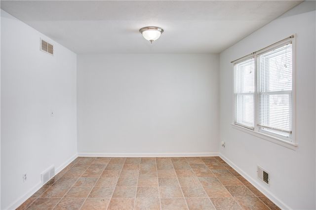 207 Valiant Drive, Henrietta, NY 14623