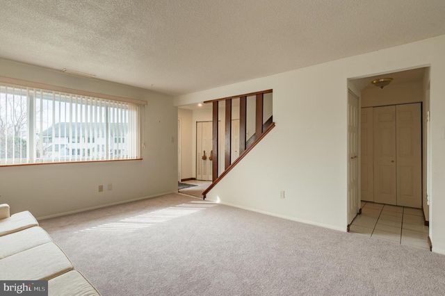 104 REVERE DR, Harleysville, PA 19438