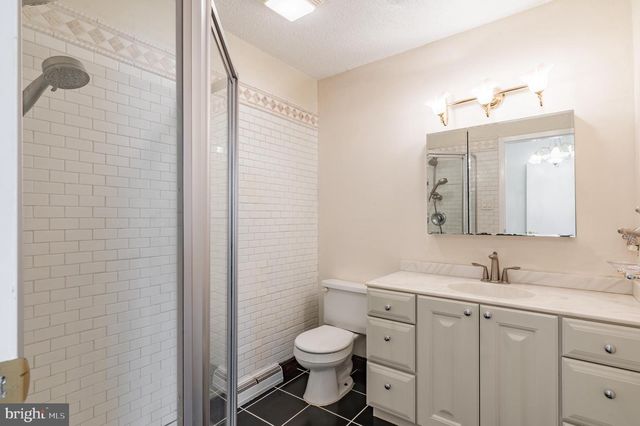 104 REVERE DR, Harleysville, PA 19438