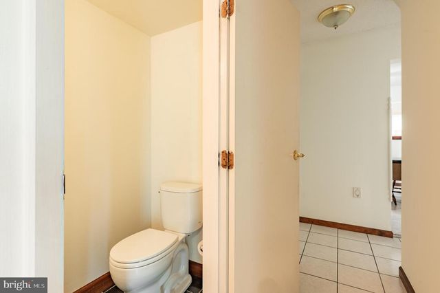 104 REVERE DR, Harleysville, PA 19438