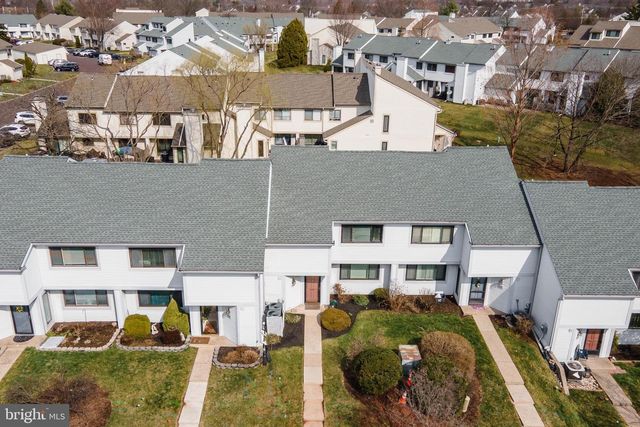 104 REVERE DR, Harleysville, PA 19438