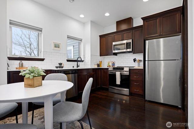 2011 Cornwall Avenue, Bellingham, WA 98225