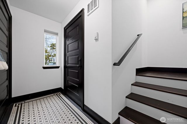 2011 Cornwall Avenue, Bellingham, WA 98225