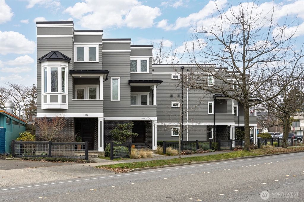 2011 Cornwall Avenue, Bellingham, WA 98225