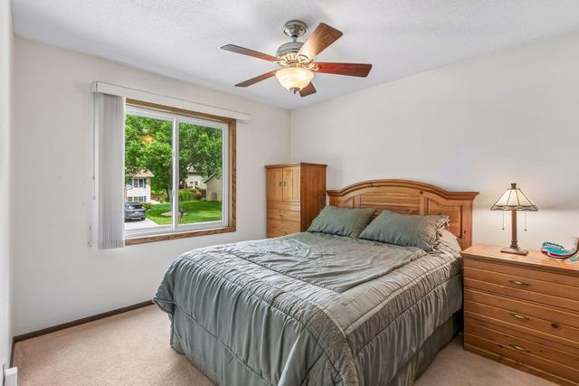 6281 Cavell Avenue N, Brooklyn Park, MN 55428