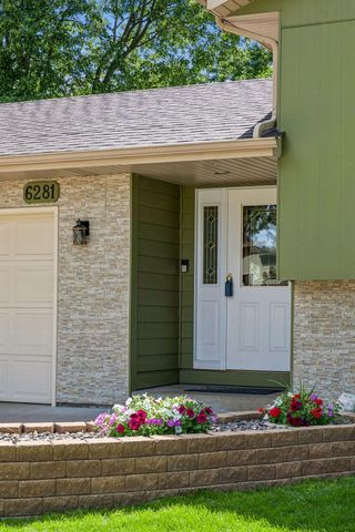 6281 Cavell Avenue N, Brooklyn Park, MN 55428