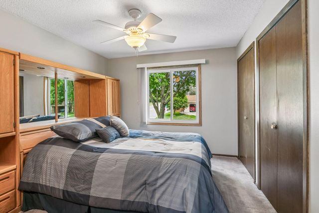 6281 Cavell Avenue N, Brooklyn Park, MN 55428