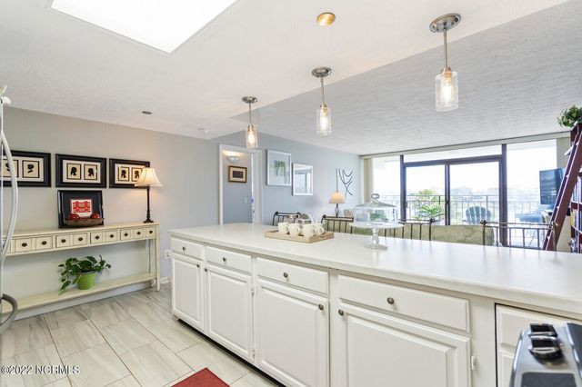 1080 Saint Joseph Street Apt 2b, Carolina Beach, NC 28428