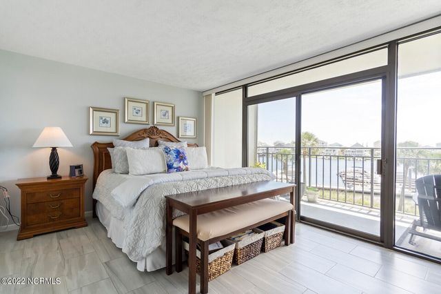 1080 Saint Joseph Street Apt 2b, Carolina Beach, NC 28428