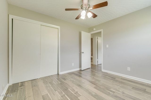 660 Way Cross Road, Church Hill, TN 37642