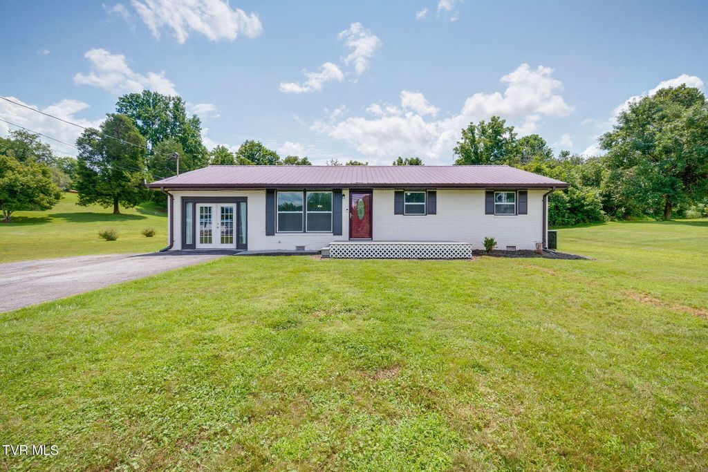 660 Way Cross Road, Church Hill, TN 37642
