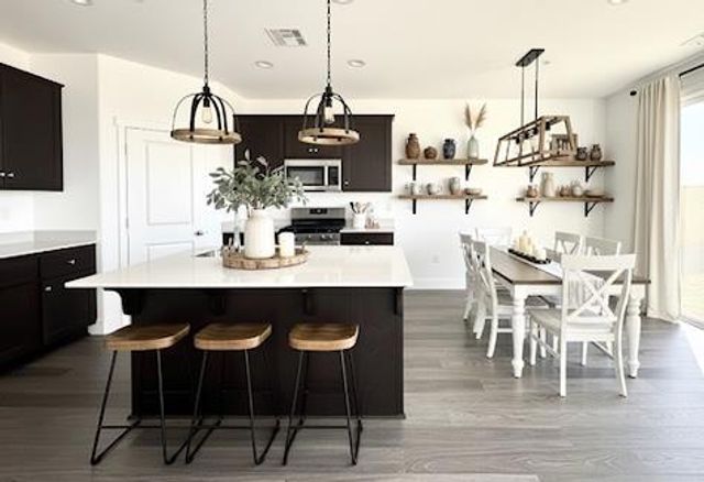 1269 Gypsum Drive 2-18, Los Banos, CA 93635