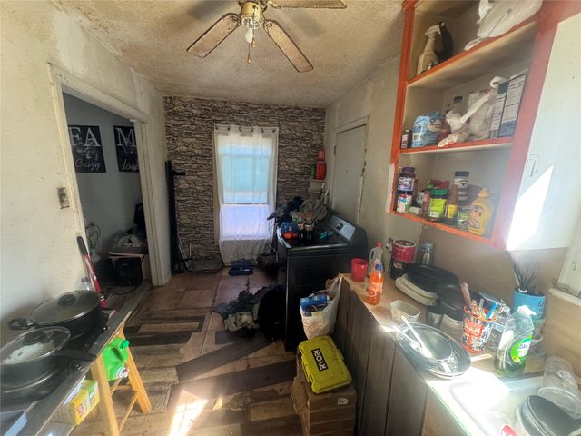 5933 Diaz Avenue, Fort Worth, TX 76107