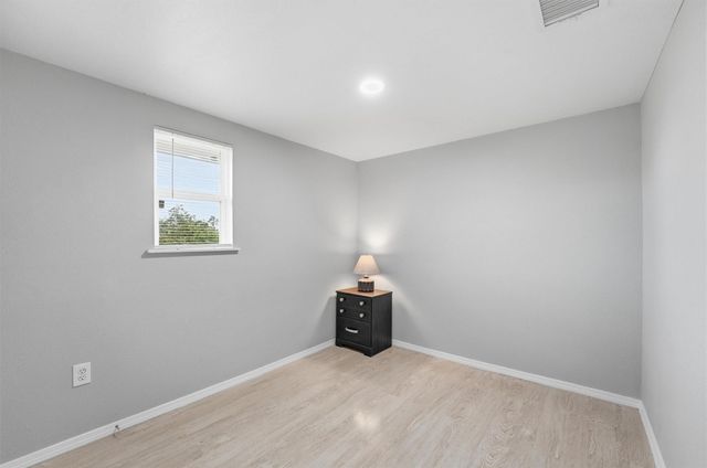 1114 Road 5601, Cleveland, TX 77327
