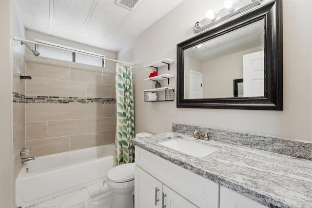 1114 Road 5601, Cleveland, TX 77327
