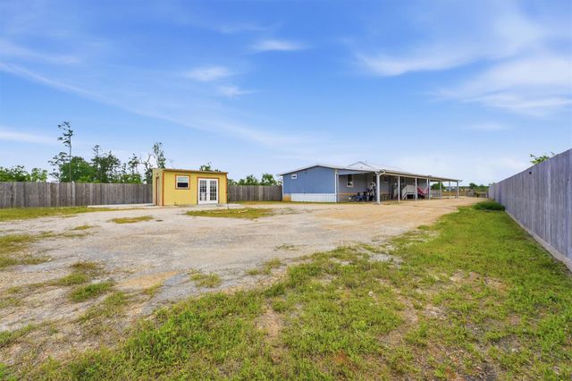 1114 Road 5601, Cleveland, TX 77327