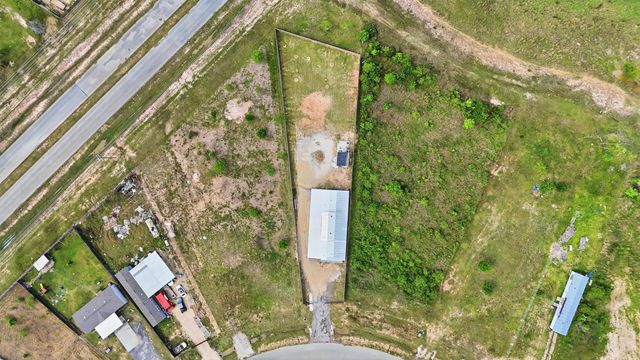 1114 Road 5601, Cleveland, TX 77327