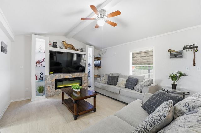 1114 Road 5601, Cleveland, TX 77327