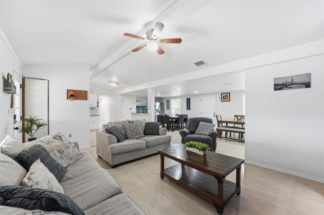 1114 Road 5601, Cleveland, TX 77327