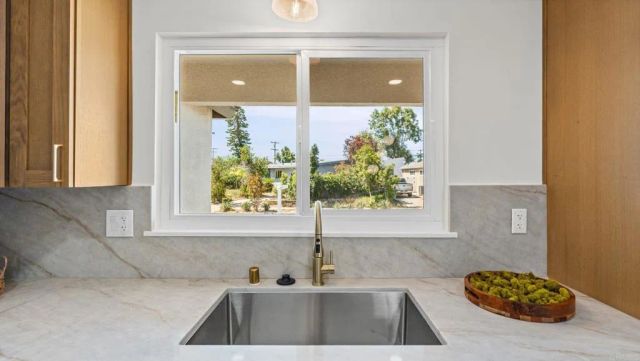 4588 Manitou Way, San Diego, CA 92117
