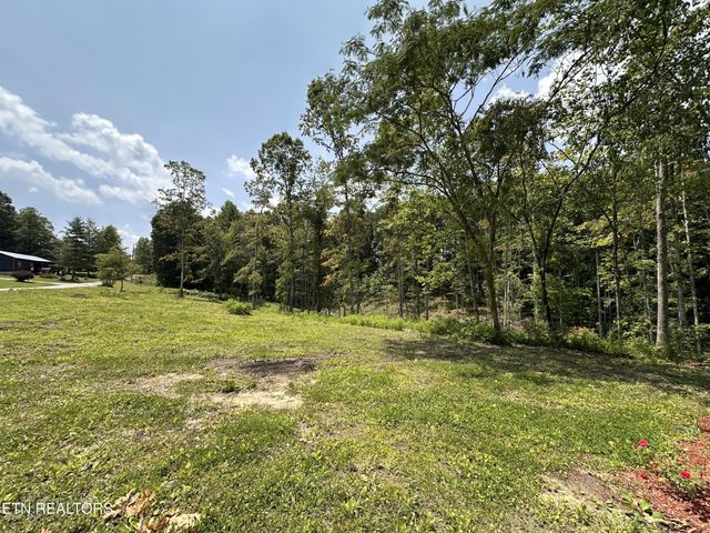 1019 Sunshine Estates Rd, Jamestown, TN 38556