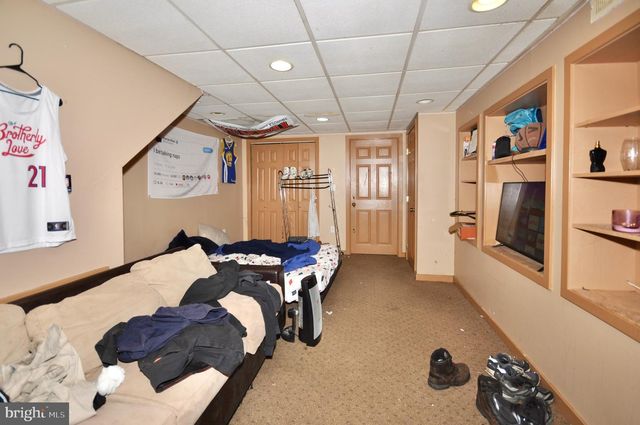 433 WALNUT AVE, Feasterville-trevose, PA 19053