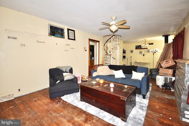 433 WALNUT AVE, Feasterville-trevose, PA 19053