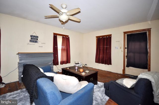 433 WALNUT AVE, Feasterville-trevose, PA 19053