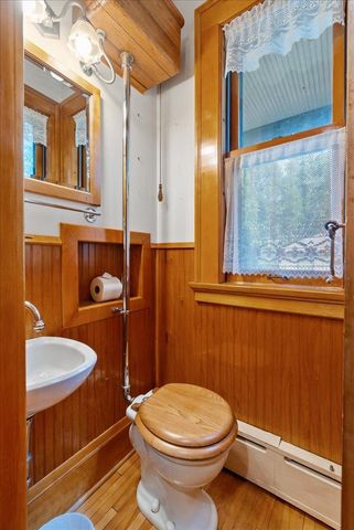 887 Ashland Avenue, Saint Paul, MN 55104