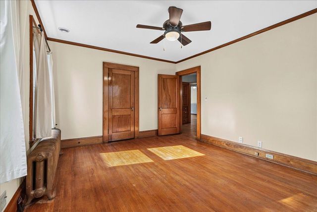 887 Ashland Avenue, Saint Paul, MN 55104