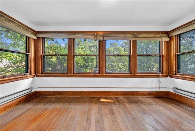 887 Ashland Avenue, Saint Paul, MN 55104