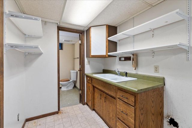 887 Ashland Avenue, Saint Paul, MN 55104