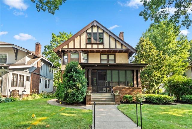 887 Ashland Avenue, Saint Paul, MN 55104