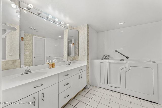 8700 Ridgewood Avenue B202, Cape Canaveral, FL 32920