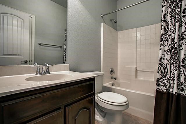 8928 Manana Street, Fort Worth, TX 76244