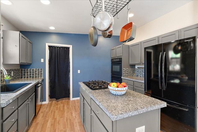 2171 Walking Horse Lane, Allegan, MI 49010
