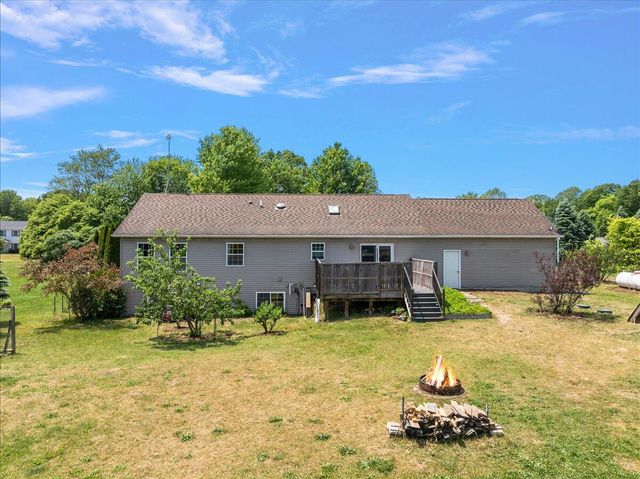 2171 Walking Horse Lane, Allegan, MI 49010
