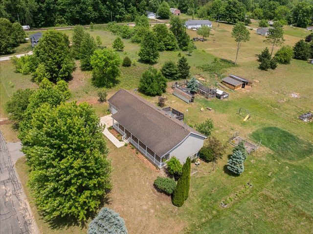2171 Walking Horse Lane, Allegan, MI 49010