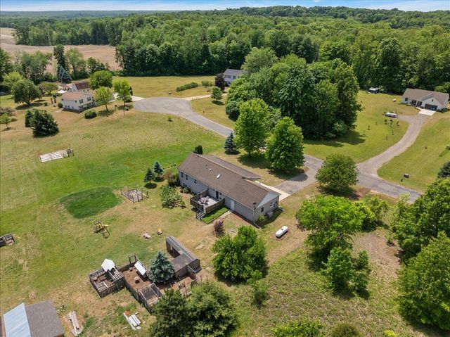 2171 Walking Horse Lane, Allegan, MI 49010