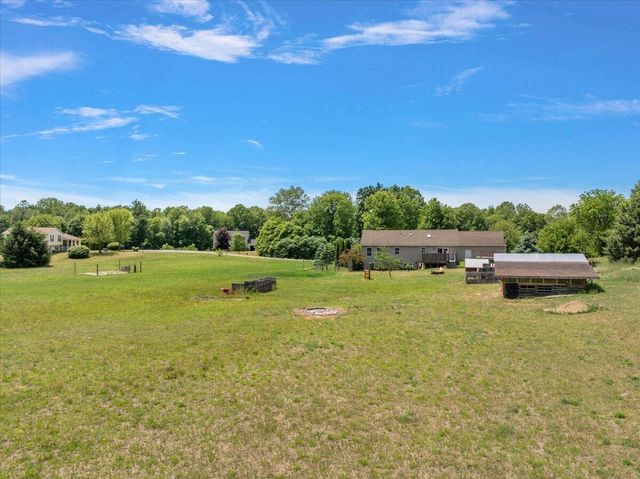 2171 Walking Horse Lane, Allegan, MI 49010