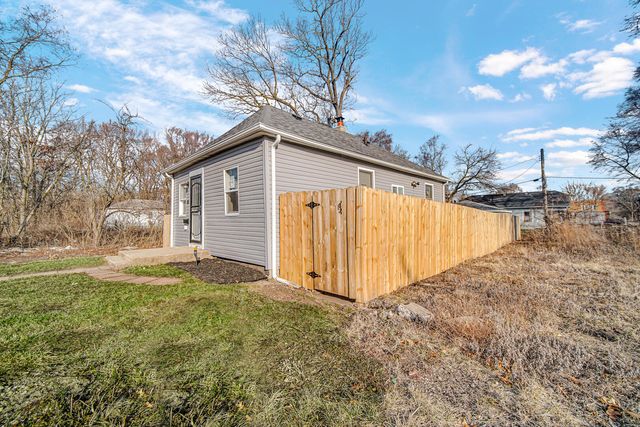 734 E 41st Avenue, Gary, IN 46409