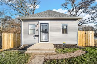 734 E 41st Avenue, Gary, IN 46409
